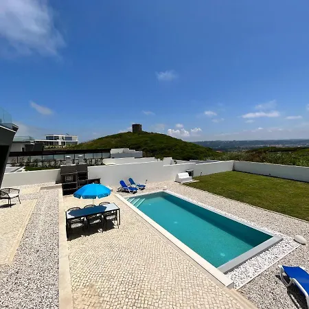 Luxury With Heated Pool & Panoramic Ocean & Valley Views فيلة