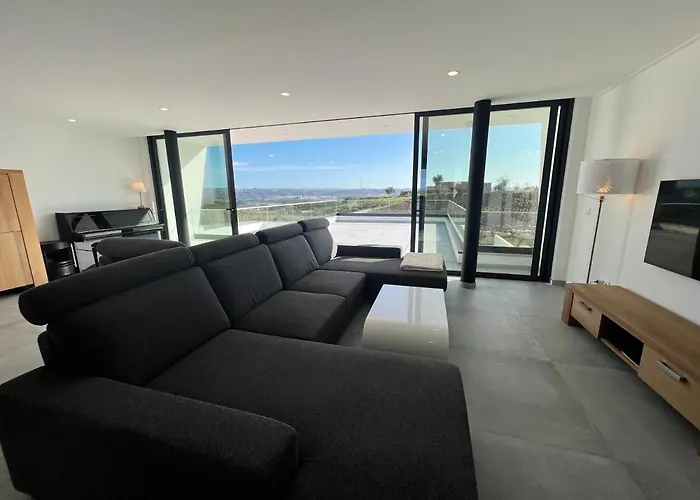 Luxury With Heated Pool & Panoramic Ocean & Valley Views וילה סאו מרטיניו דו פורטו