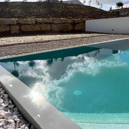 Luxury With Heated Pool & Panoramic Ocean & Valley Views サン・マルティーニョ・ド・ポルト