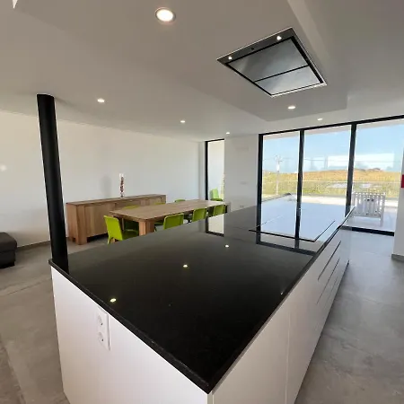 Luxury With Heated Pool & Panoramic Ocean & Valley Views ヴィラ サン・マルティーニョ・ド・ポルト