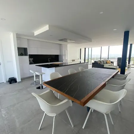 ヴィラ Luxury With Heated Pool & Panoramic Ocean & Valley Views *